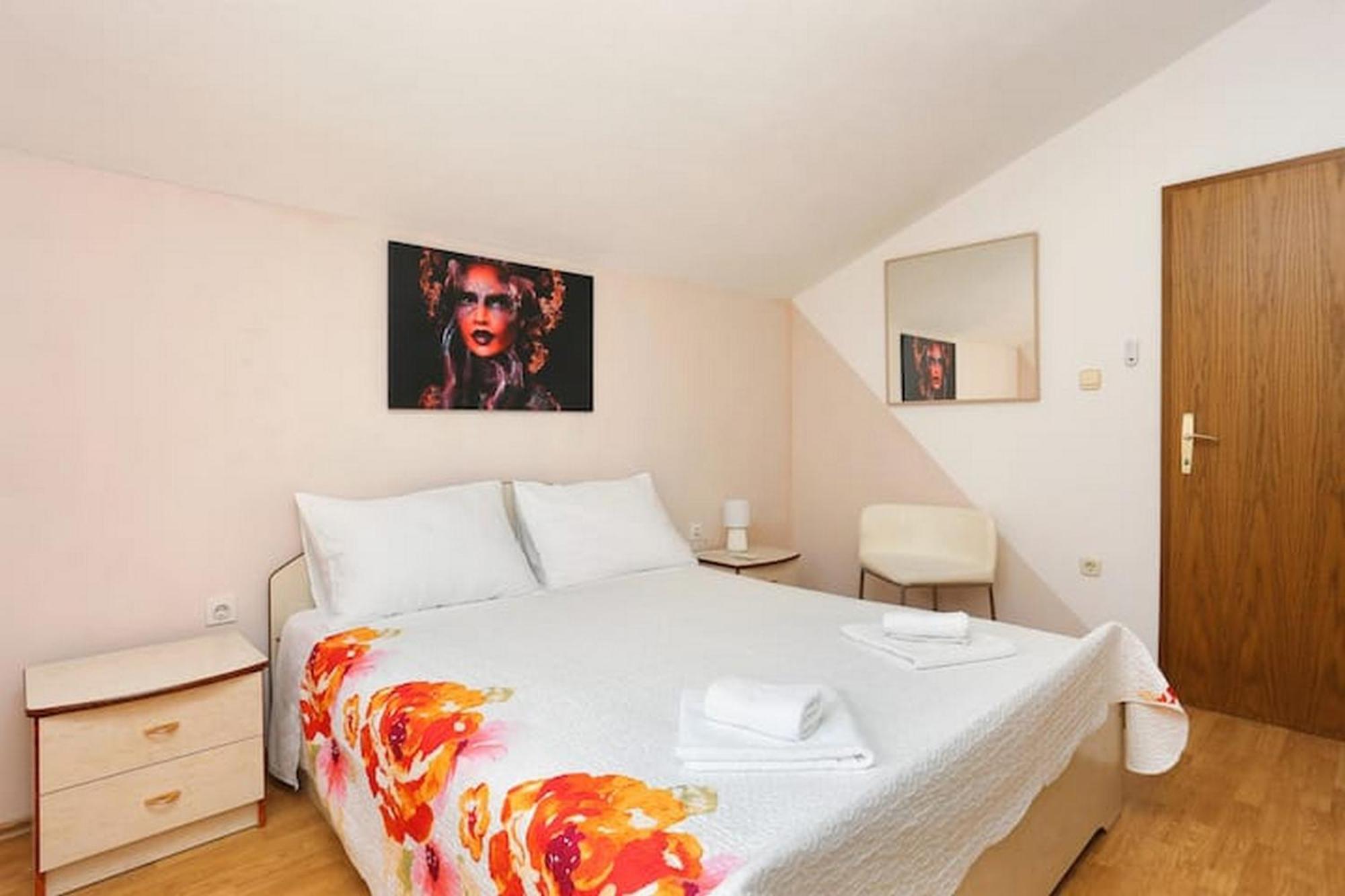 Holiday Home Mons Aureus Gornje Sitno エクステリア 写真