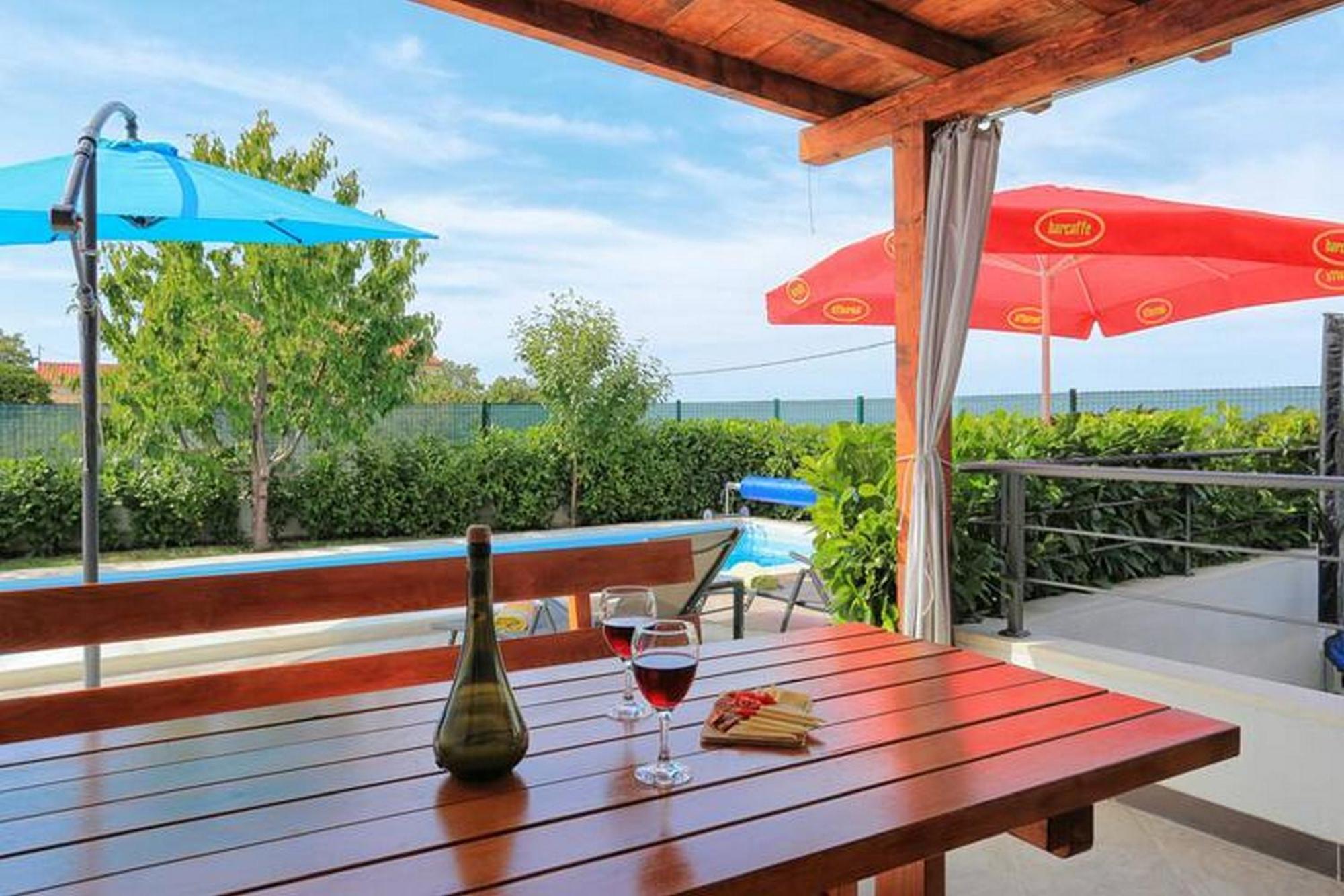 Holiday Home Mons Aureus Gornje Sitno エクステリア 写真